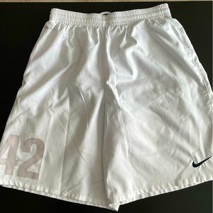 Nike Dry-fit Athletic Shorts XL Boys, XS Mens